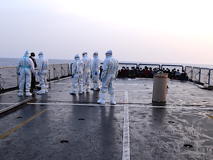 Marina Militare: operazione di soccorso naufraghi del pattugliatore “Comandante Foscari” a Nord di Tripoli
