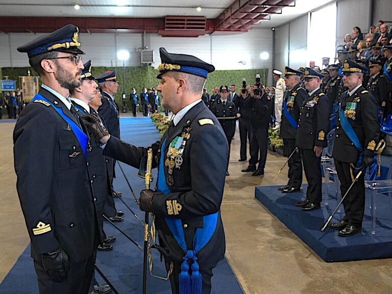 Aeronautica Militare: onorificenze agli equipaggi del 15º Stormo per i soccorsi nell’alluvione in Emilia Romagna 2023