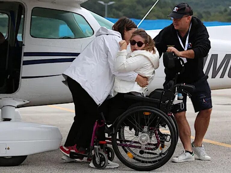 “Fly Therapy“: il volo come terapia all’aeroporto di Lugo per una quarantina di ragazzi con disabilità